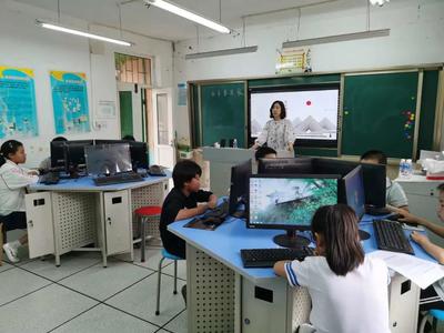 城陽區(qū)啟動新一輪“接力幫”信息技術(shù)愛心支教活動